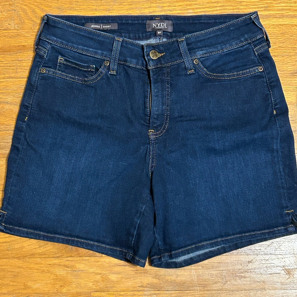NYDJ Not Your Daughters Jeans Jenna‎ Denim Shorts Size 8 Petite